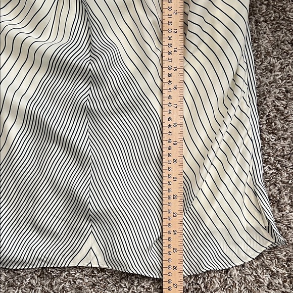 Like New! Reiss Brianna Striped Halter Style Top in Size 10 - Picture 10 of 16